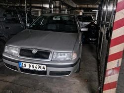 Grau Gebraucht 2003 Skoda Octavia Limousine | 1.300 € (Superpreis)