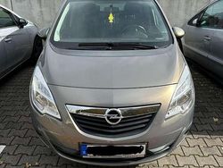 Silber Gebraucht 2012 Opel Meriva Innovation Van / Kleinbus | 5.800 € (Fairer Preis)
