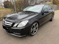 Schwarz Gebraucht 2012 Mercedes E350 Coupé | 11.990 € (Fairer Preis)