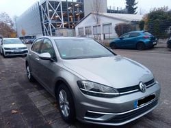 Silber Gebraucht 2017 VW Golf VII Comfortline Limousine | 13.999 € (Guter Preis)