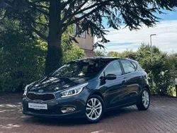 Grau Gebraucht 2013 Kia Ceed Spirit Limousine | 7.499 € (Fairer Preis)