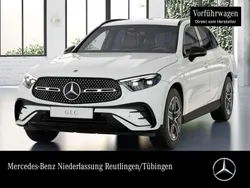 Polarweiß Gebraucht 2024 Mercedes GLC220 AMG SUV | 56.490 €