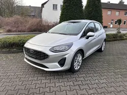 Silber Gebraucht 2022 Ford Fiesta Titanium Kleinwagen | 17.950 € (Fairer Preis)