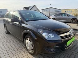 Schwarz Gebraucht 2009 Opel Astra Edition Kombi | 1.350 € (Guter Preis)