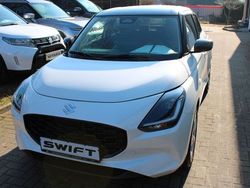 Weiß Gebraucht 2024 Suzuki Swift Comfort Kleinwagen | 16.995 € (Guter Preis)