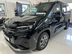 Schwarz Gebraucht 2024 Opel Combo Life Van / Kleinbus | 32.490 €