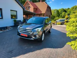 Grau Gebraucht 2019 Ford Kuga Titanium SUV | 15.500 € (Guter Preis)
