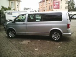 Reflexsilber metallic Gebraucht 2017 VW T6 Van | 23.500 €