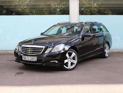 Schwarz Gebraucht 2010 Mercedes E250 Limousine | 8.490 € (Superpreis)