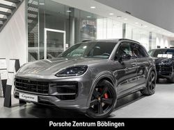 Grau Gebraucht 2025 Porsche Cayenne GTS SUV | 144.480 €