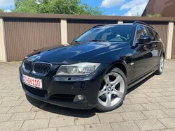 Schwarz Gebraucht 2010 BMW 330 Kombi | 6.900 €