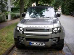 Silber Gebraucht 2022 Land Rover Defender HSE SUV | 74.500 € (Fairer Preis)