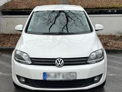 Weiß Gebraucht 2011 VW Golf VI Kleinwagen | 5.800 € (Fairer Preis)