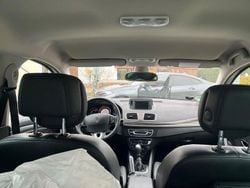 Weiß Gebraucht 2011 Renault Mégane III Limousine | 2.800 € (Guter Preis)