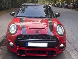 Rot Gebraucht 2019 Mini Cooper S Sport Kleinwagen | 21.999 € (Teuer)
