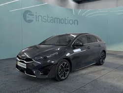 Grau Gebraucht 2023 Kia ProCeed GT-Line Kleinwagen | 27.598 € (Fairer Preis)