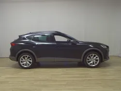 Schwarz Gebraucht 2023 Cupra Formentor SUV | 23.680 € (Guter Preis)