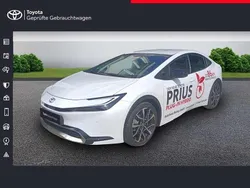 Platinum white pearl mc. Gebraucht 2023 Toyota Prius Plug-in Hybrid Executive Kleinwagen | 36.480 € (Guter Preis)