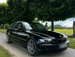 Schwarz Gebraucht 2002 BMW 325 Basis Limousine | 6.500 € (Teuer)