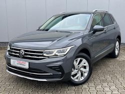 Grau Gebraucht 2022 VW Tiguan SUV | 34.950 € (Fairer Preis)