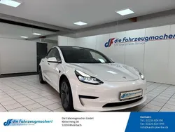 Weiss Gebraucht 2021 Tesla Model 3 Limousine | 22.988 € (Fairer Preis)