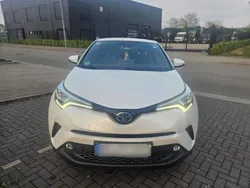 Grau Gebraucht 2018 Toyota C-HR Team SUV | 18.850 € (Fairer Preis)