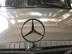Beige Gebraucht 1980 Mercedes 230 Limousine | 24.789 €
