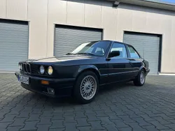 Schwarz Gebraucht 1987 BMW 316 Limousine | 9.400 €