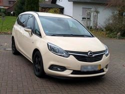 Gelb Gebraucht 2019 Opel Zafira Tourer Van / Kleinbus | 5.100 € (Guter Preis)