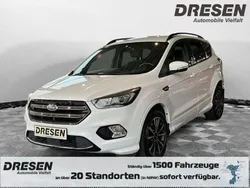 Weiß Gebraucht 2019 Ford Kuga ST-Line SUV | 15.940 € (Fairer Preis)