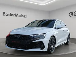 Weiß Gebraucht 2025 Audi RS3 Sportback Ambiente Kleinwagen | 71.930 € (Etwas zu teuer)