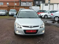 Grau Gebraucht 2009 Hyundai i30 Edition+ Kombi | 3.699 € (Fairer Preis)
