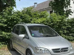 Silber Gebraucht 2004 Opel Zafira Van / Kleinbus | 1.700 €