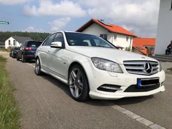 Weiß Gebraucht 2010 Mercedes C220 Avantgarde Limousine | 8.800 € (Etwas zu teuer)