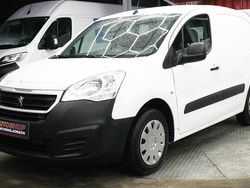 Weiß Gebraucht 2016 Peugeot Partner Comfort plus Van / Kleinbus | 5.200 € (Teuer)