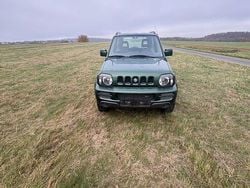 Grün Gebraucht 2009 Suzuki Jimny Style SUV | 8.100 € (Guter Preis)