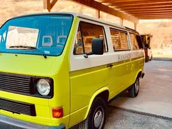 Grün Gebraucht 1987 VW T3 Van | 30.000 €