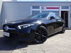Kosmosschwarz metalliclack Gebraucht 2020 Mercedes A200 Limousine | 21.990 € (Fairer Preis)