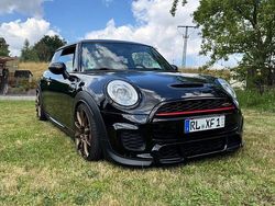 Schwarz Gebraucht 2014 Mini John Cooper Works Kleinwagen | 18.700 €