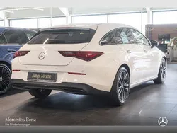Weiß Gebraucht 2024 Mercedes CLA180 Shooting Brake Progressive Kombi | 28.390 € (Guter Preis)