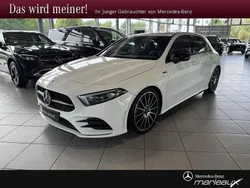 Weiß Gebraucht 2020 Mercedes A250 AMG Limousine | 26.740 € (Fairer Preis)