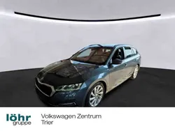 Grau Gebraucht 2021 Skoda Octavia First Edition Kombi | 23.980 € (Fairer Preis)