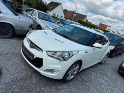 Weiß Gebraucht 2011 Hyundai Veloster Kleinwagen | 8.500 € (Etwas zu teuer)
