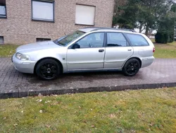 Grau Gebraucht 2003 Volvo V40 Kombi | 800 € (Superpreis)