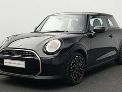 Schwarz Gebraucht 2024 Mini Cooper Favoured Kleinwagen | 26.850 € (Fairer Preis)