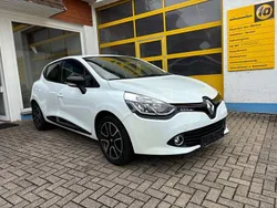 Weiß Gebraucht 2015 Renault Clio IV Dynamique Limousine | 7.980 € (Fairer Preis)