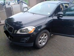 Schwarz Gebraucht 2010 Volvo XC60 Momentum SUV | 8.400 € (Fairer Preis)