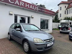 Grau Gebraucht 2004 Opel Corsa Limousine | 1.580 € (Fairer Preis)