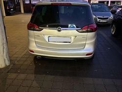 Silber Gebraucht 2015 Opel Zafira Tourer Innovation Van / Kleinbus | 9.000 € (Fairer Preis)