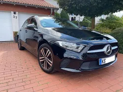 Schwarz Gebraucht 2022 Mercedes A180 Kleinwagen | 23.890 € (Guter Preis)